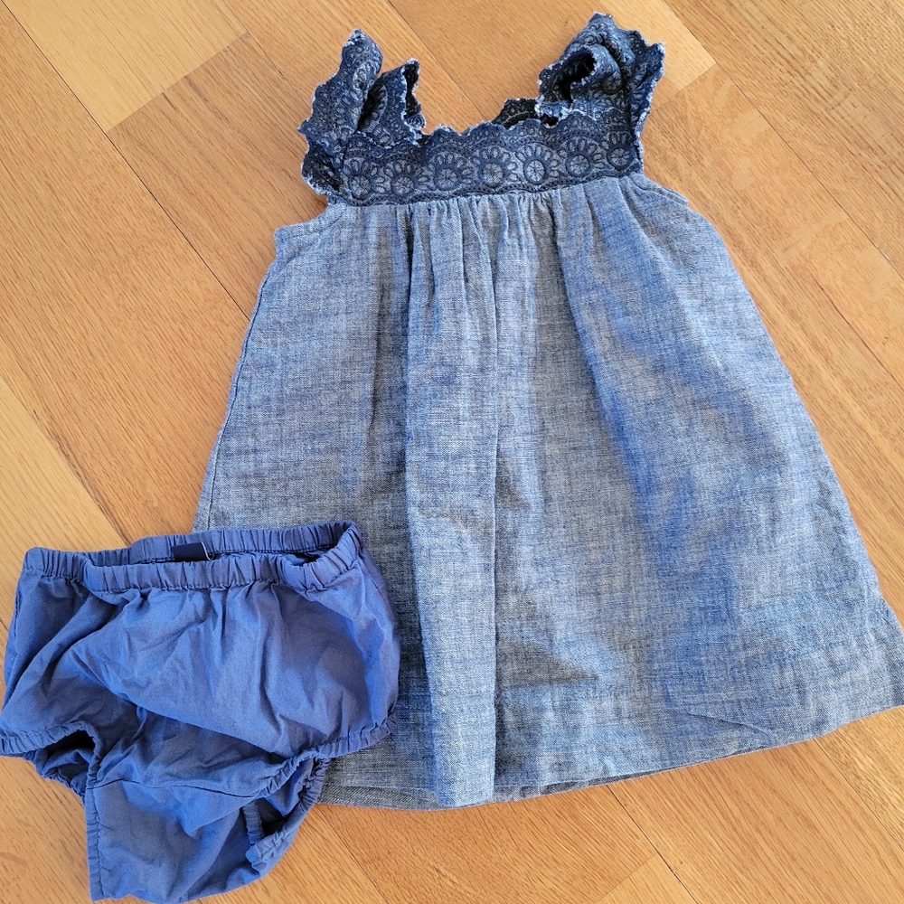 Girls size 6-12 months dress